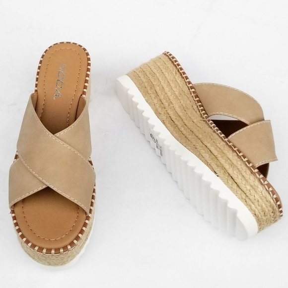 Women's Tan Platform Sandals - Picture 2 of 2